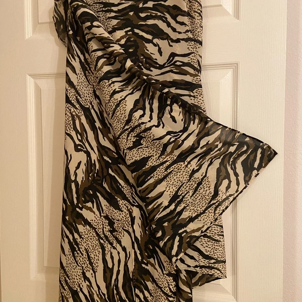 ABSTRACT PRINT SKIRT - Picture 3 of 10